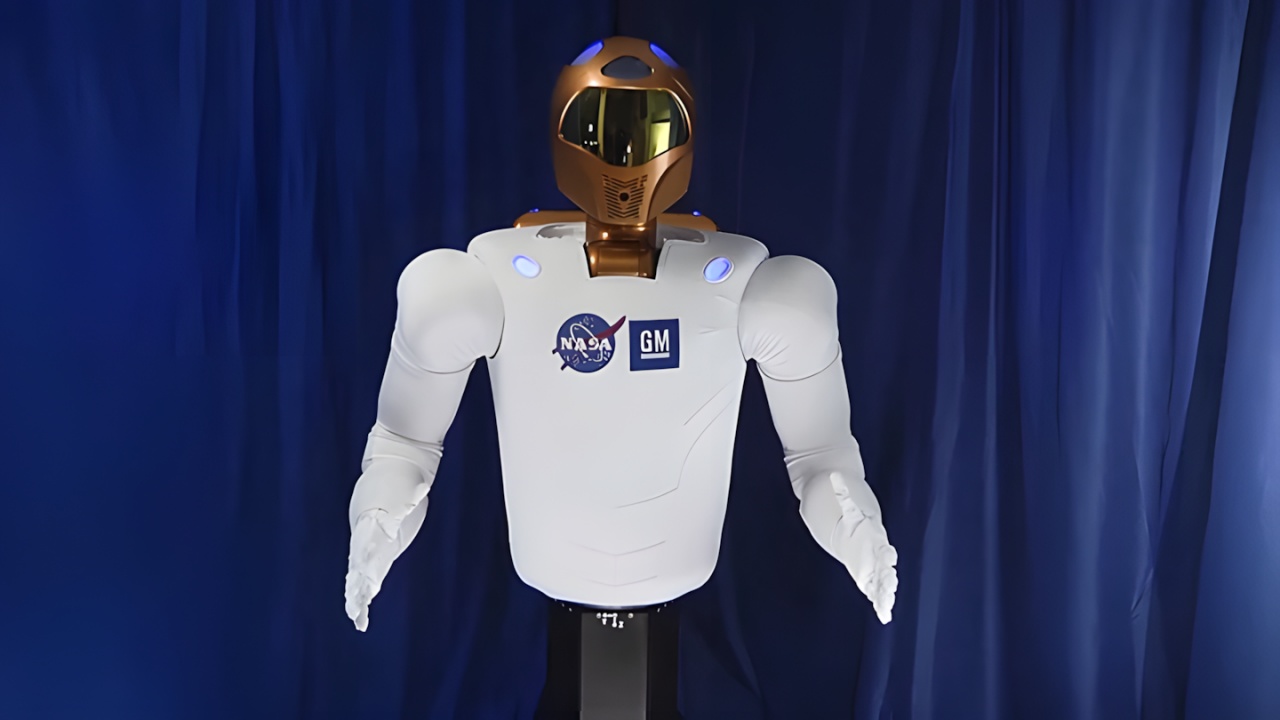 Una pelle robotica consente alle macchine di avere senso del tatto e percepire dolore