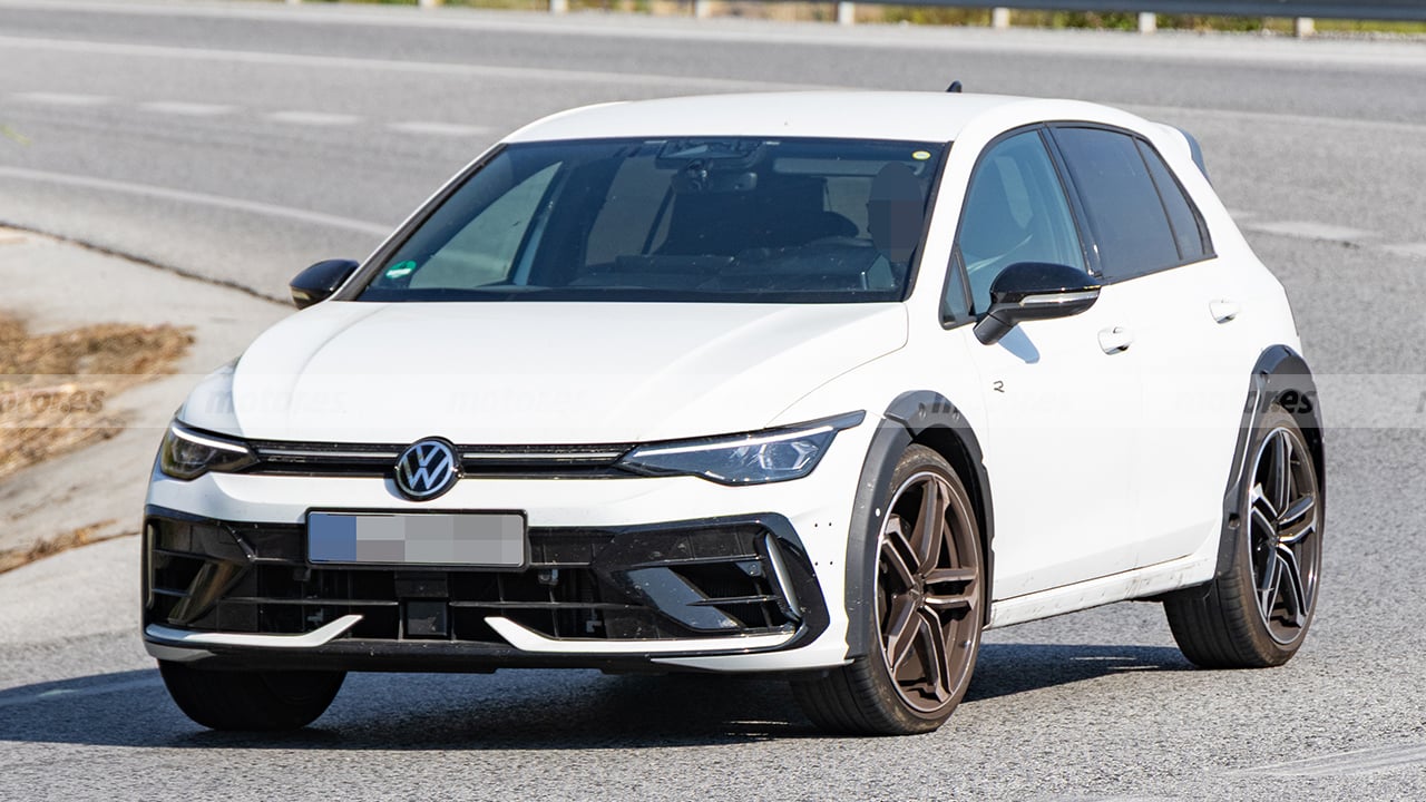 Volkswagen dudó sobre su continuidad pero habrá un nuevo T-Roc R, y estas fotos espía lo confirman