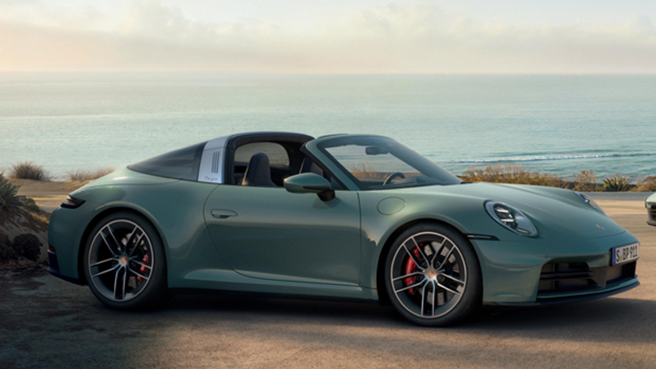 Porsche lanza su ataque triple, tres 911 nuevos para arrebatarle el trono al nuevo Ferrari Amalfi