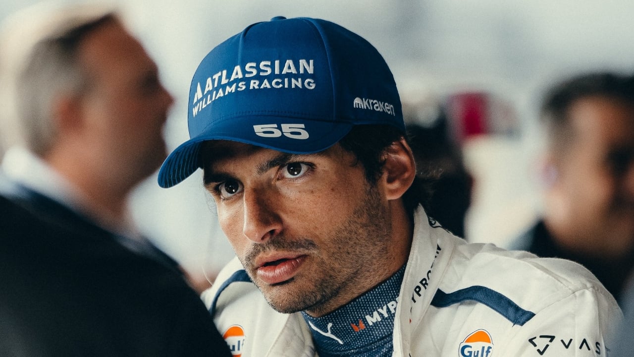 Leclerc arruina un posible día de puntos para Carlos Sainz: