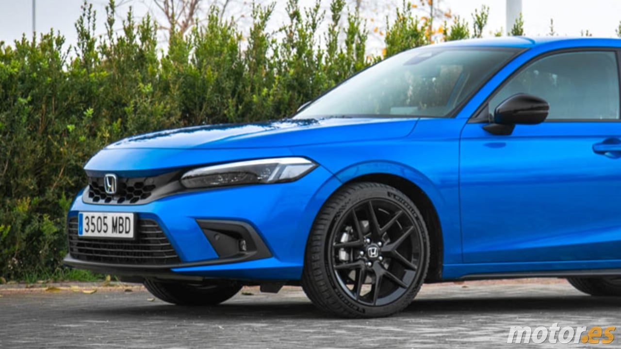Etiqueta ECO, 184 CV y fiabilidad Toyota, este híbrido japonés con 3.000 € de descuento deja atrás al Mazda3