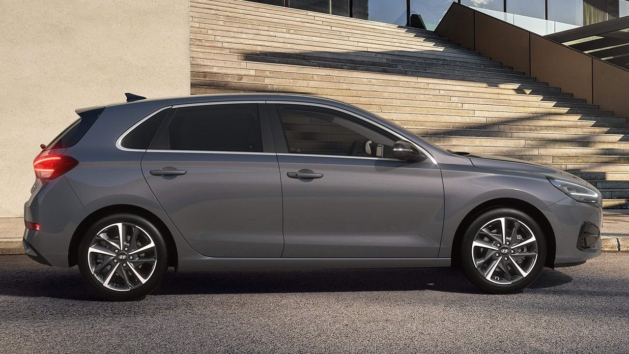 Es barato, con motor fiable y buen maletero, así es el chollo con 5.000 € de descuento que se aleja del Skoda Scala