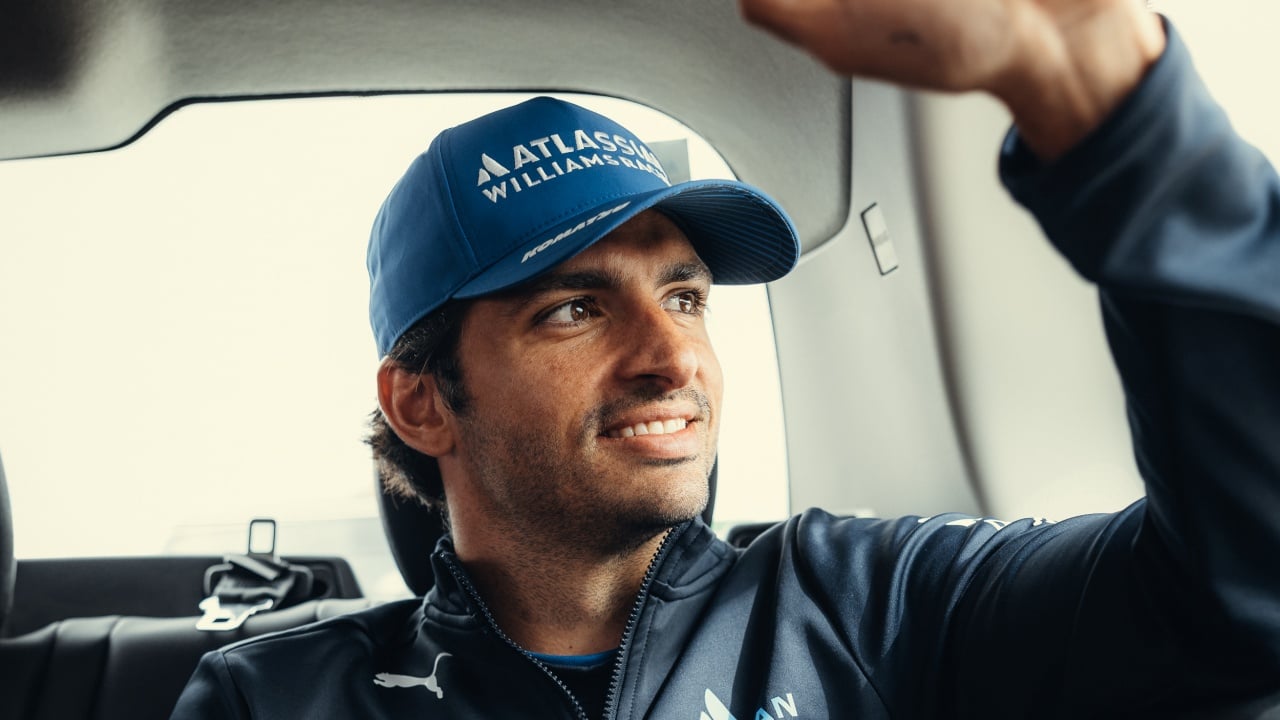Dos penalizaciones cambian la parrilla de Silverstone; Sainz gana posiciones