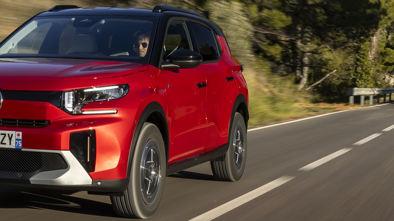 El mejorado SUV rival de Dacia con etiqueta CERO y hasta 7 plazas ya tiene precios