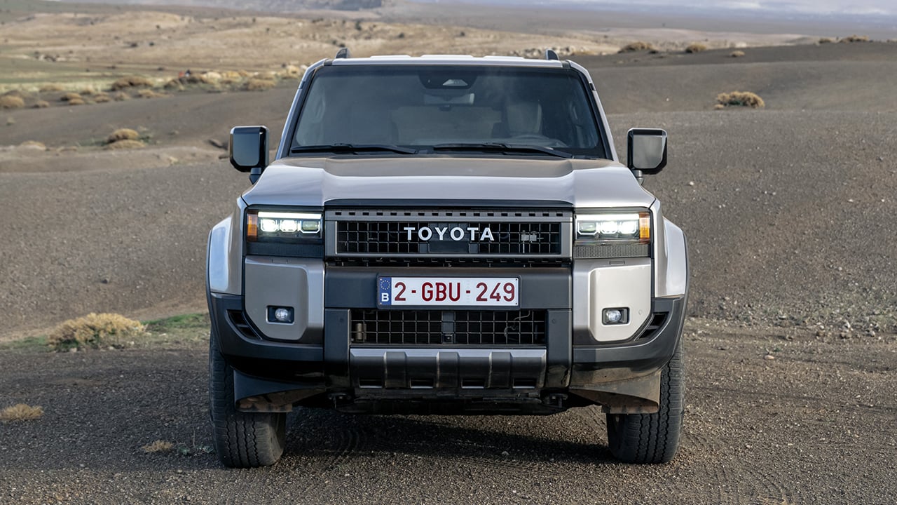 El primer Land Cruiser de la historia con etiqueta ECO ya tiene precio, llega la versión más esperada del 4x4 de Toyota