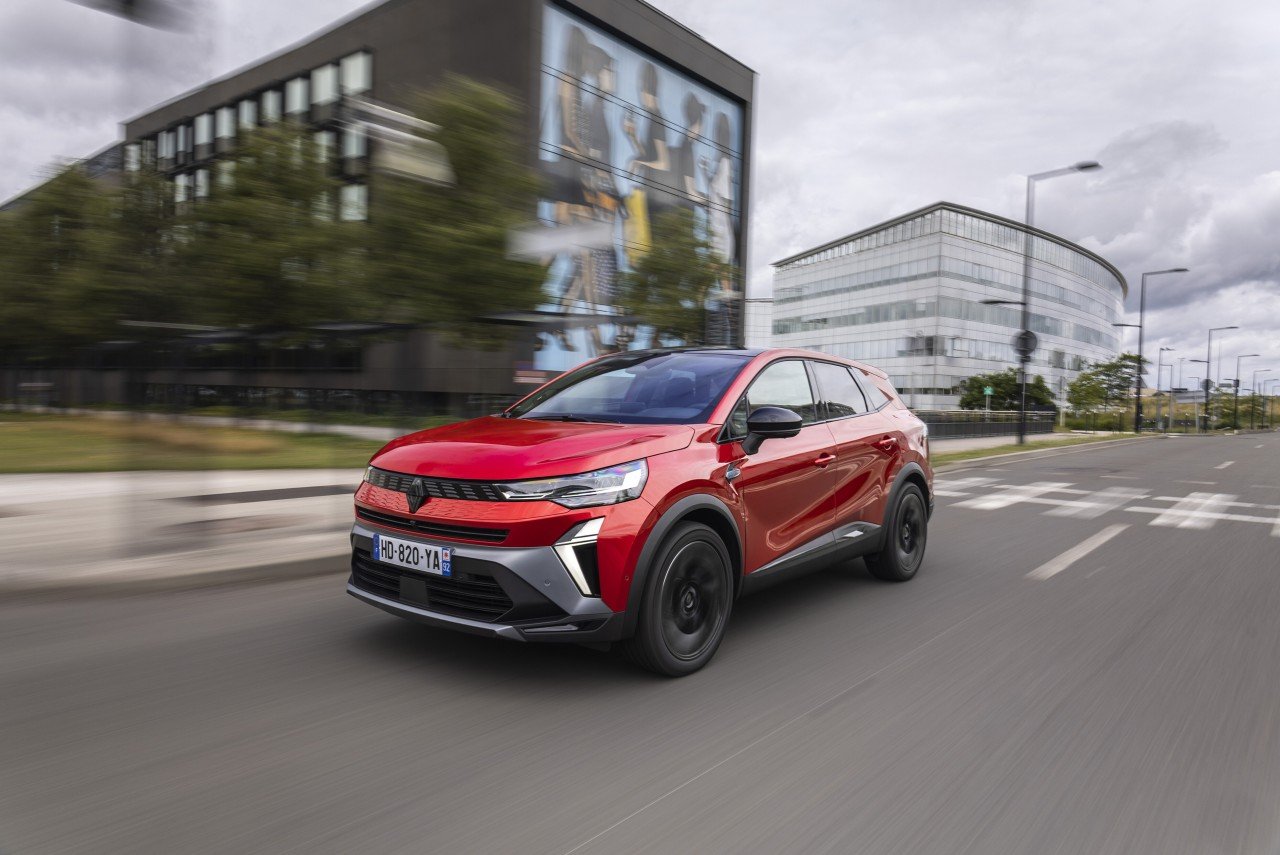 Probé el renovado Renault Symbioz híbrido y descubrí por qué sus 160 CV importan menos de lo que crees