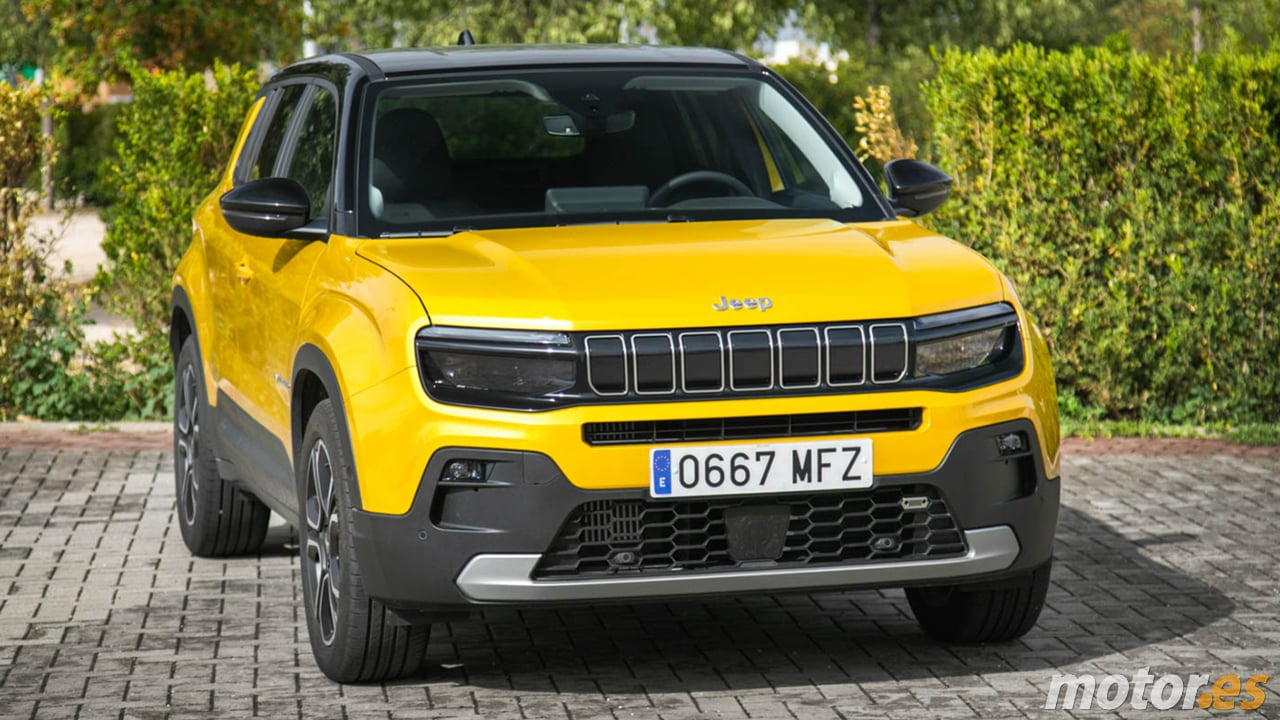 Italy - August 2025: The Jeep Avenger is closing in on the Dacia Sandero