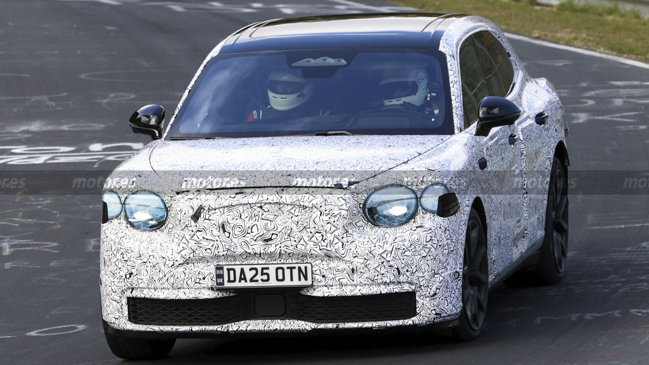Bentley entra en la era eléctrica, su nuevo SUV de lujo usará la base del Cayenne, pero con alma propia