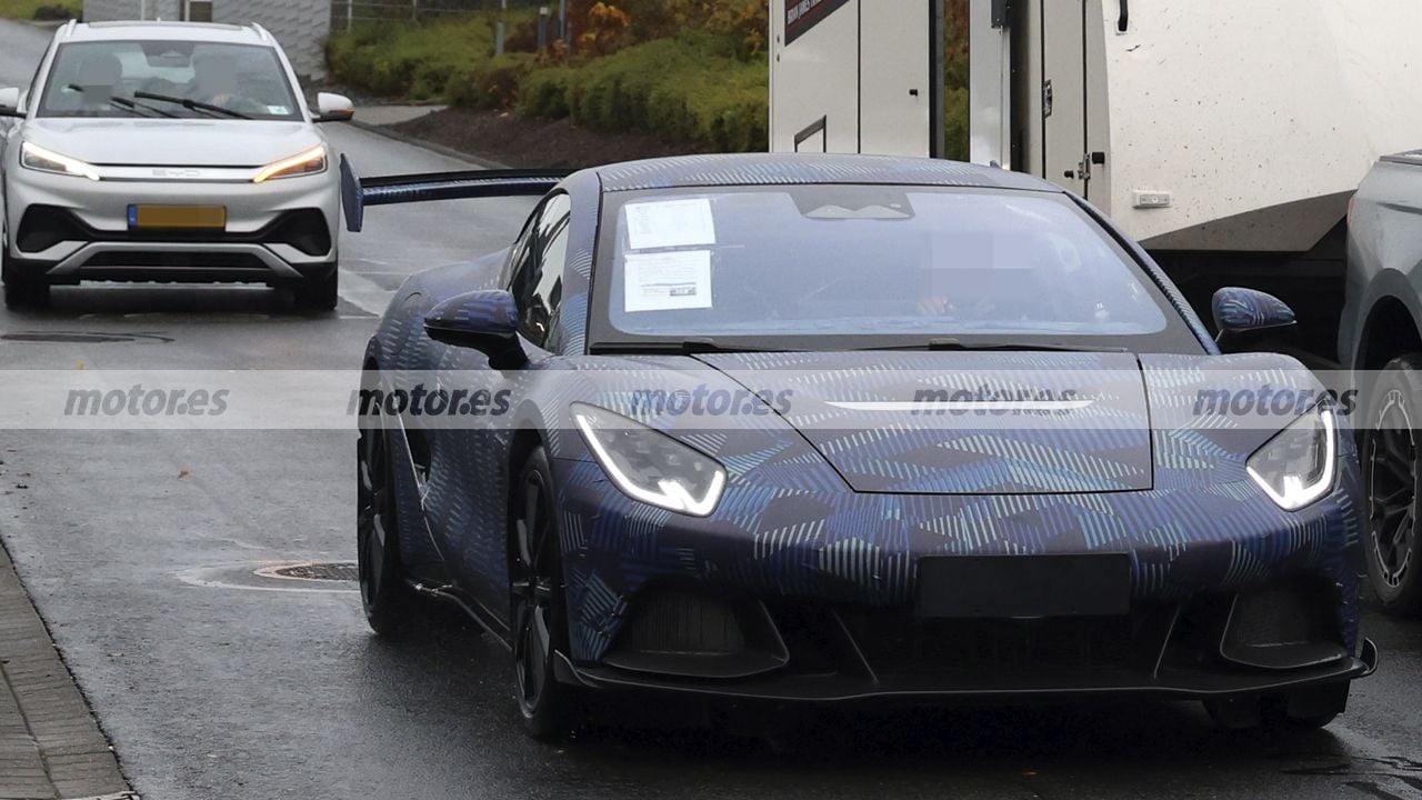 El nuevo rival del Porsche 911 viene de China, tiene más de 1.000 CV y acaba de llegar a Nürburgring