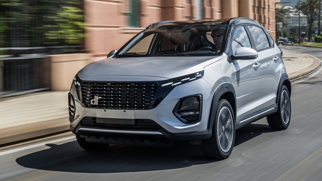 Se renueva el SUV italiano con etiqueta ECO y precio de Dacia, el nuevo DR 3 2026 llega para superar a MG y Omoda