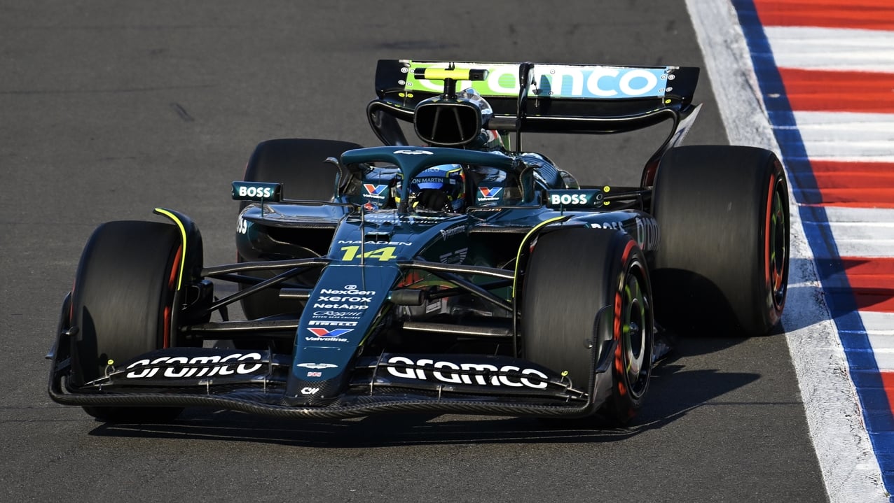 Fernando Alonso 'aplaude' a Hamilton tras su último encontronazo en libres: