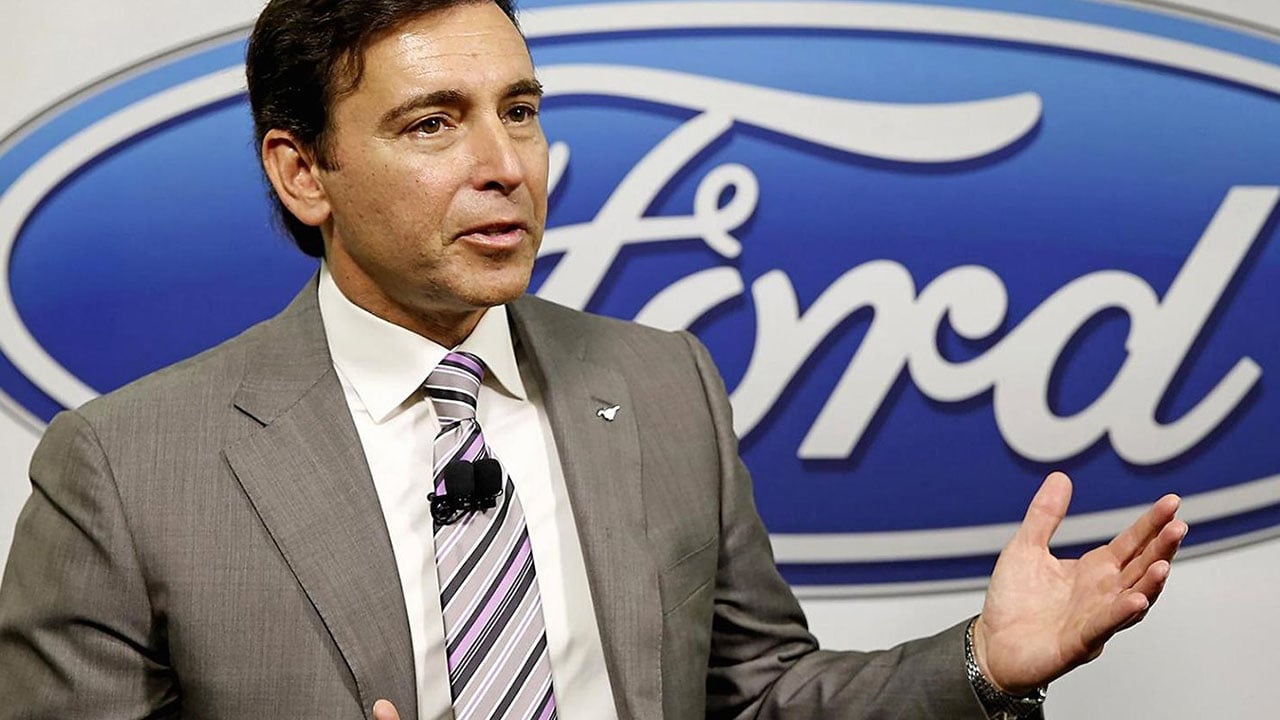 Ex jefe de Ford: «Las marcas se pusieron a todo tren con los eléctricos sin pensar en las necesidades de los clientes»