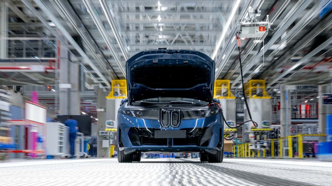 La sombra de los microchips vuelve a Europa, BMW y Volkswagen son los primeros en temblar