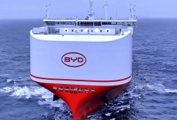 Elon Musk baja los precios de sus dos modelos estrella, pero BYD tiene un plan que Tesla no puede copiar