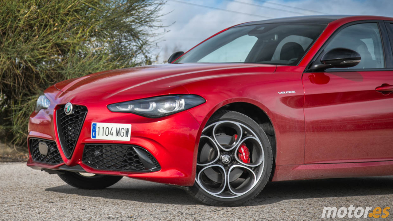 Nadie se acuerda del BMW Serie 3 de Alfa Romeo pero, con 5.700 € de rebaja y un consumo de 5 litros, es el sedán italiano definitivo