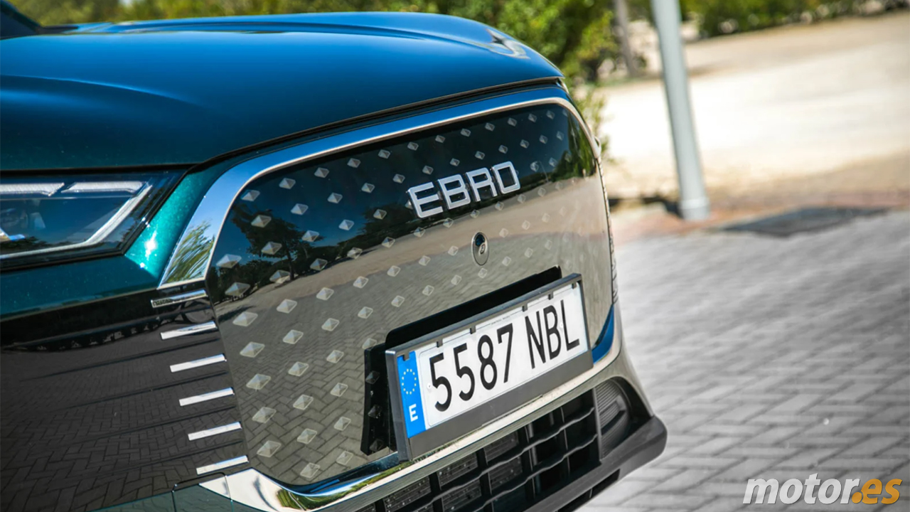 6.500 € de rebaja, 7 plazas y etiqueta CERO, este SUV híbrido PHEV lo tiene todo y es español