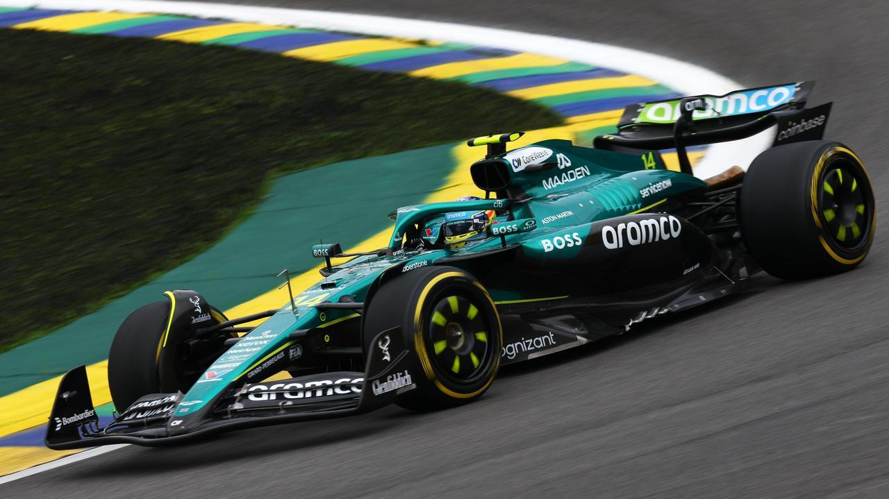 Alonso convierte la Sprint de Interlagos en un ejercicio de supervivencia: 