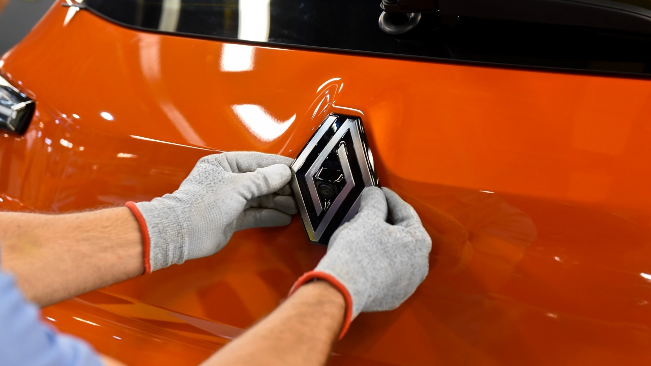 Renault y BMW ya estudian un futuro que no será 100% eléctrico, un reto para contraatacar a las marcas chinas