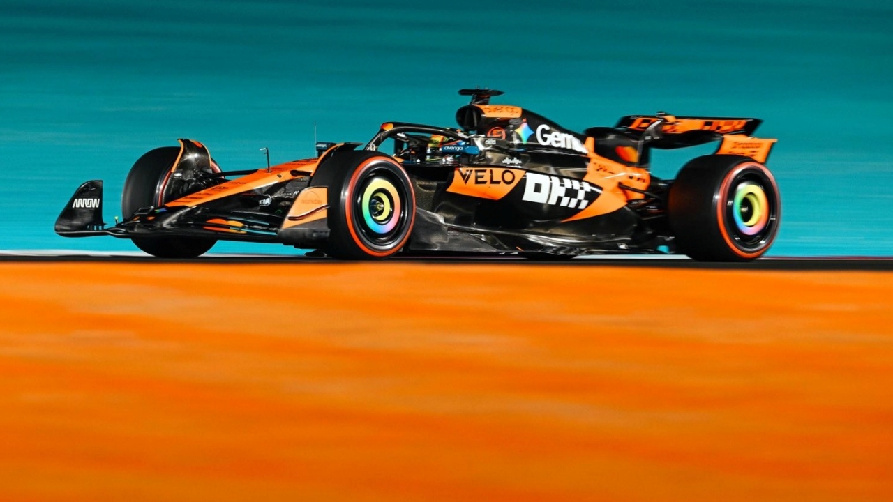 Norris deja la puerta abierta a Piastri en la lucha por el Mundial; Sainz y Alonso vuelven a brillar