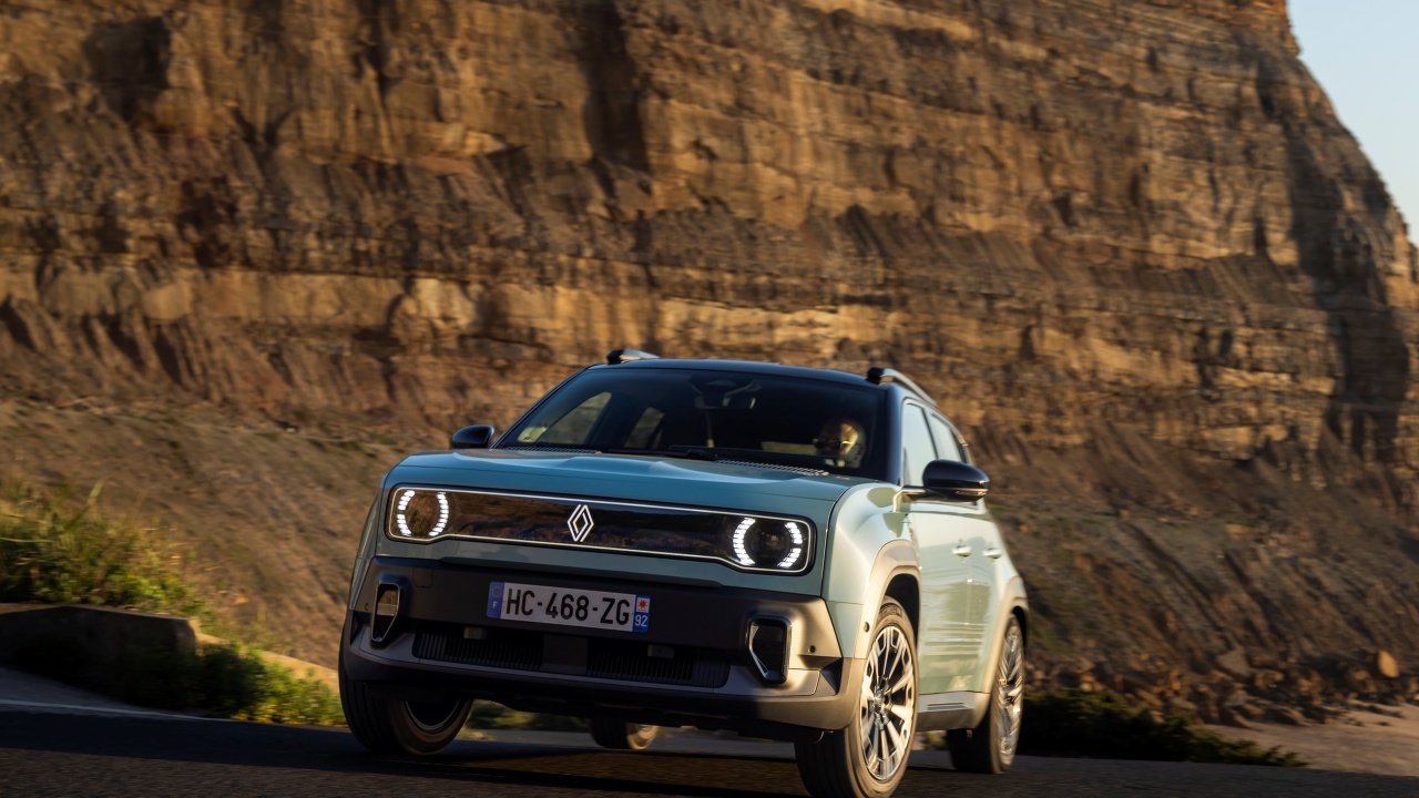 Renault admite un problema en el nuevo R4 y promete arreglarlo porque los clientes quieren más que versatilidad