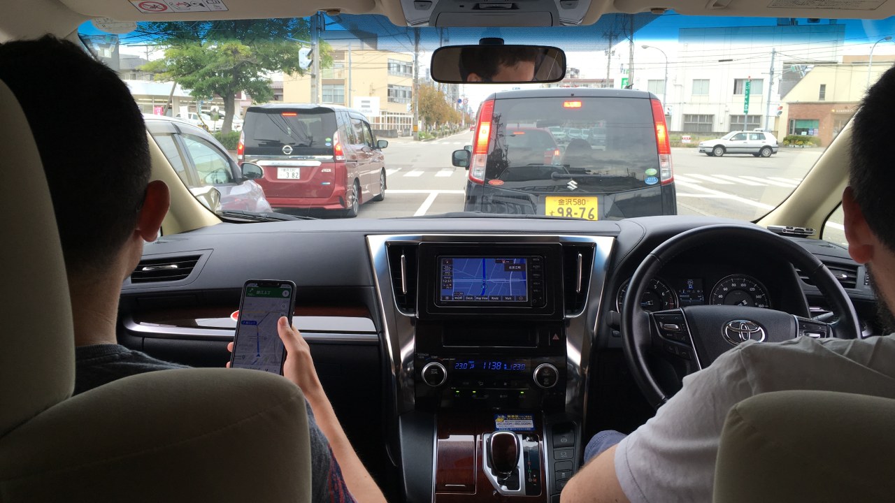 Lo que sentí la primera vez que conduje por la izquierda y el error que no paraba de repetir