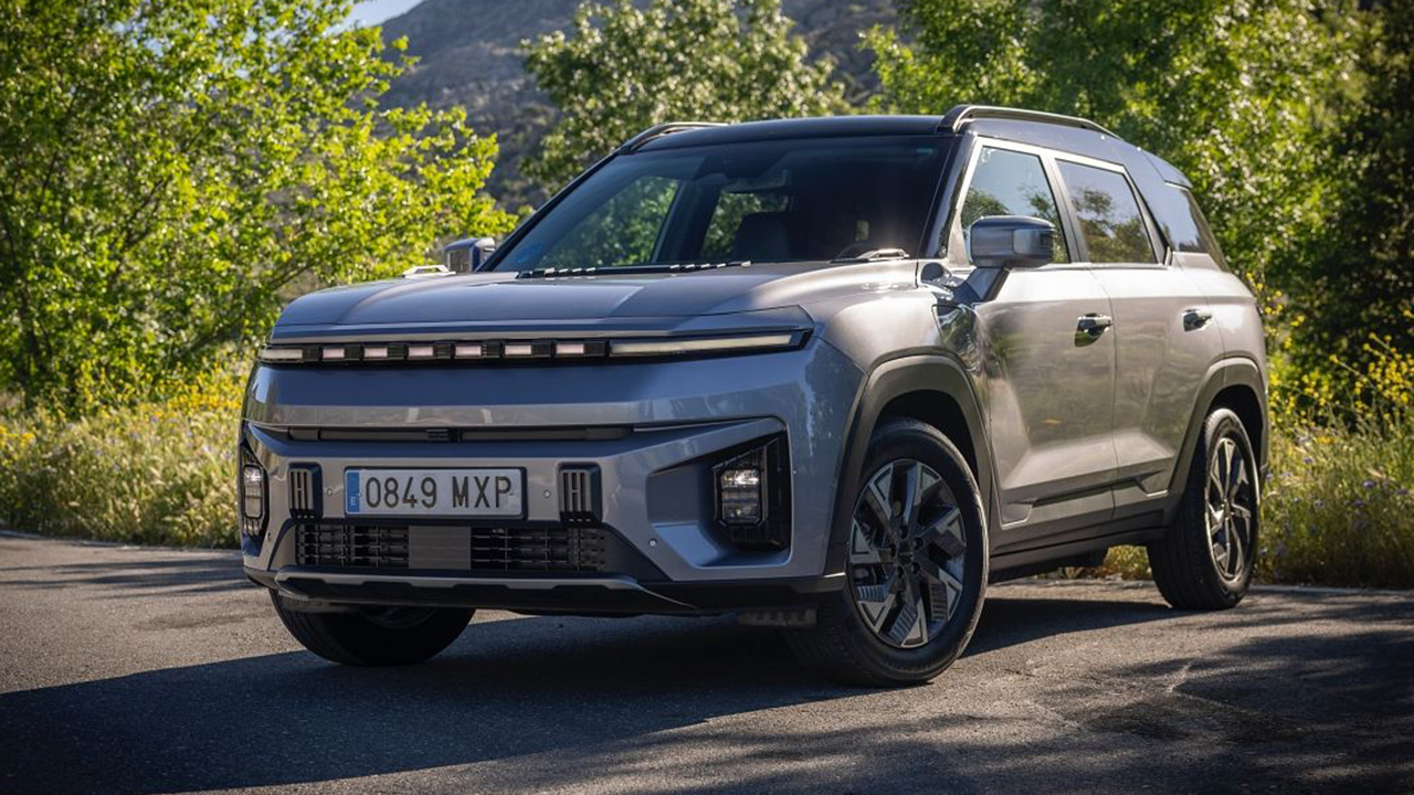 Más autonomía al mismo precio, KGM actualiza el punto clave del nuevo Torres EVX y pone en alerta a Toyota