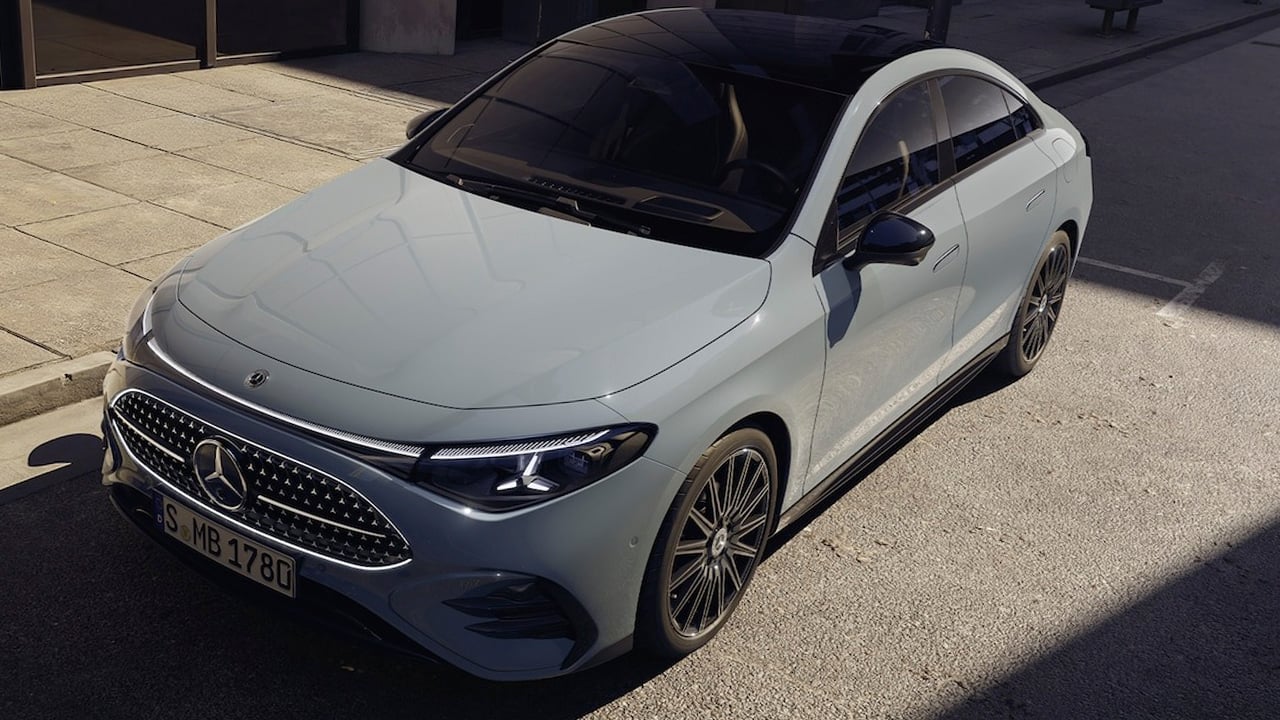 El nuevo Mercedes CLA híbrido llega antes de lo previsto y cuesta menos de lo prometido