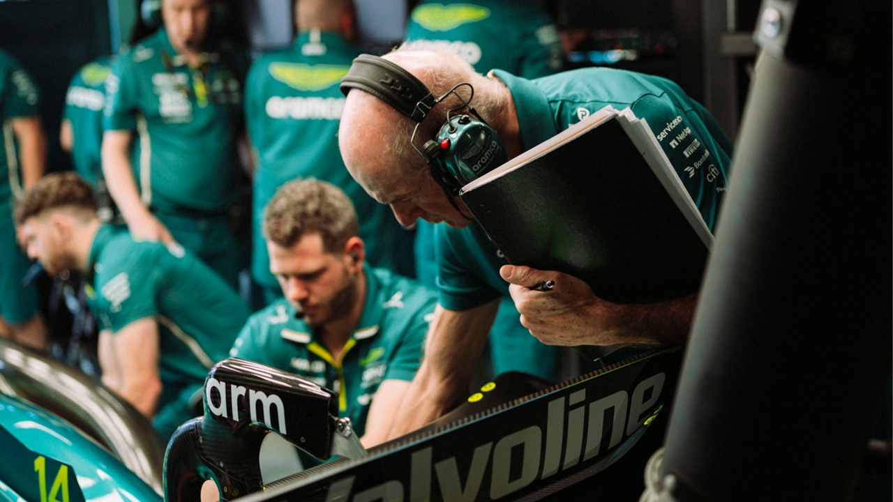 Newey deja clara su postura en Aston Martin y avisa: “Debemos ser capaces de reaccionar rápidamente y ser autocríticos”