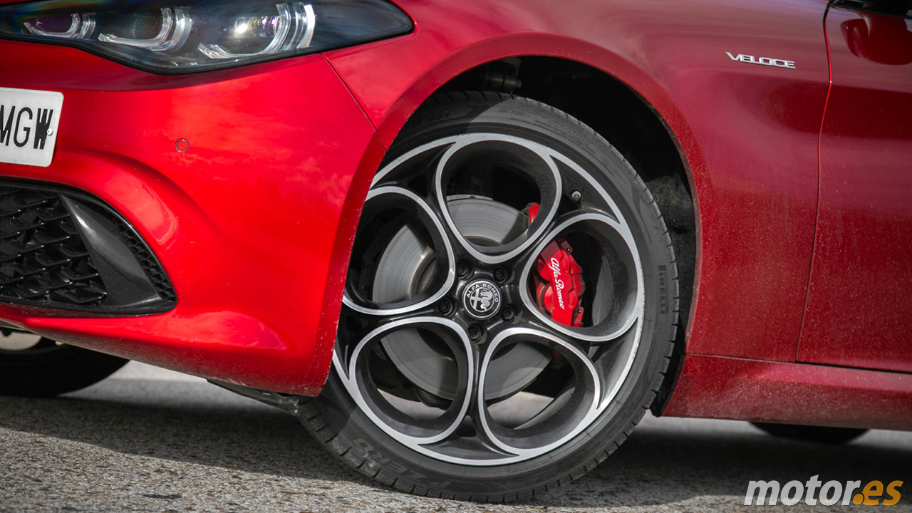 6.000 € menos para el sedán que desafía al BMW Serie 3 con tracción trasera, motor turbo y solo gasta 5,2 L/100 km