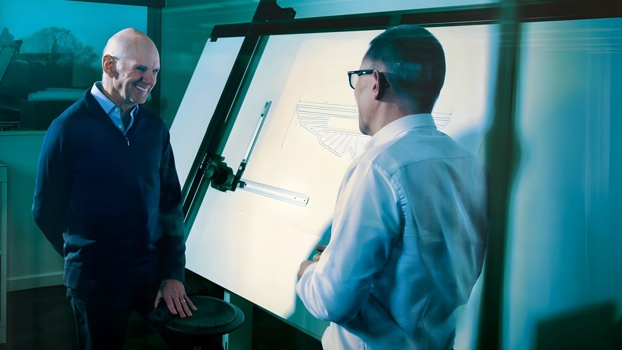 Sorpresa mayúscula en Aston Martin con el anuncio de su nuevo director de equipo, ¡no son Horner ni Seidl!