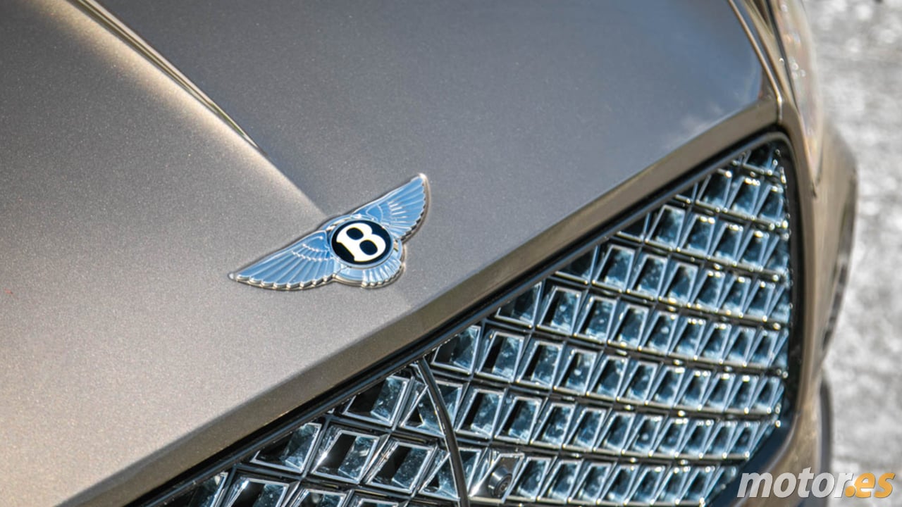 Bentley afronta un 2026 decisivo con su asalto al mercado de eléctricos de superlujo con un SUV hermanado con el Porsche Cayenne