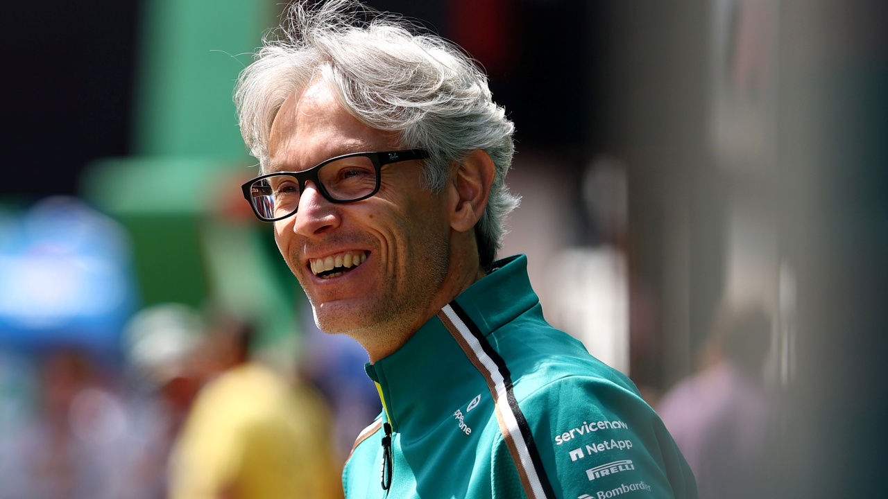 Mike Krack se rinde ante el ‘gruñón’ Alonso: “Nos enseñó cómo se compite”