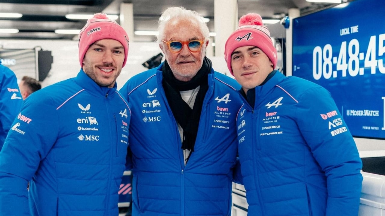 La lluvia y el frío invernal no impiden a Alpine y Racing Bulls estrenar sus F1 de 2026