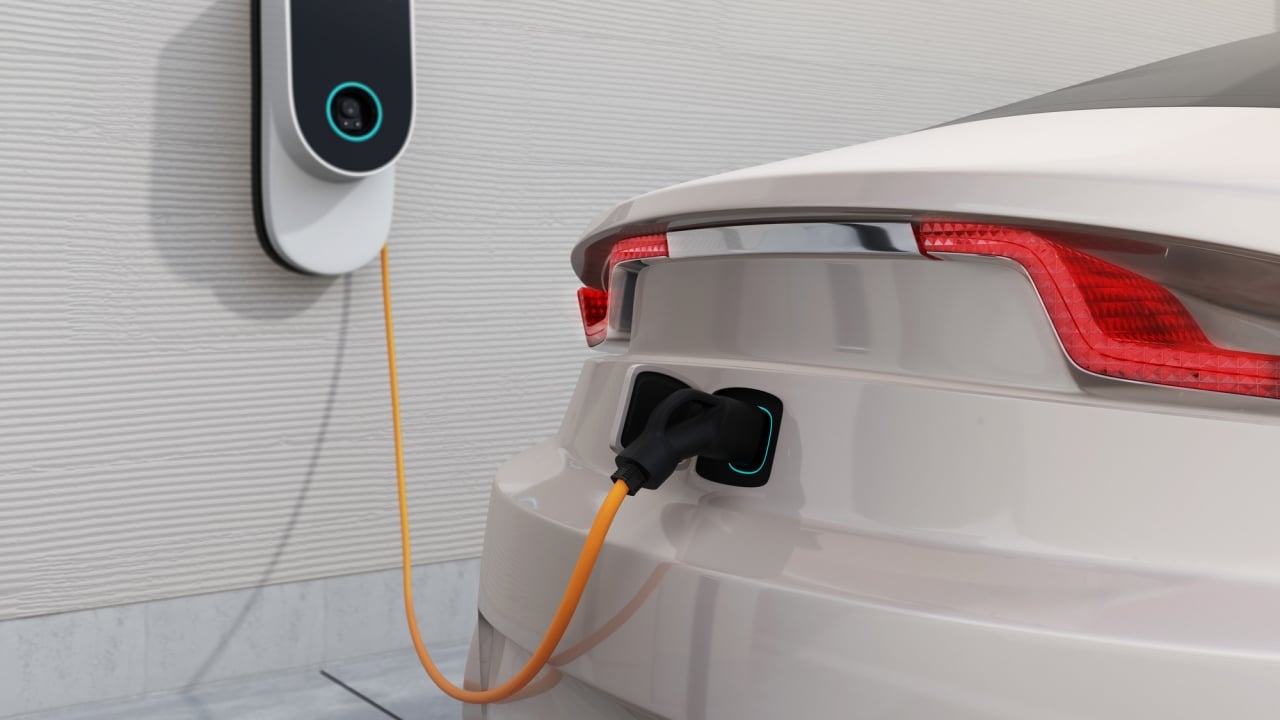 ¿Cargar el coche por menos de 1 euro? Así se consigue optimizando tu instalación de carga doméstica