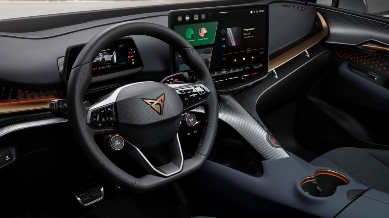 Europa tiende la mano a China para sus coches eléctricos… y CUPRA será la primera en cruzarla