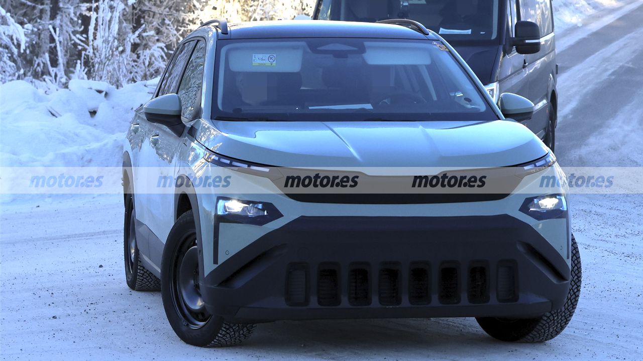 El nuevo Škoda Epiq 2026 pierde gran parte del camuflaje en el norte de Europa