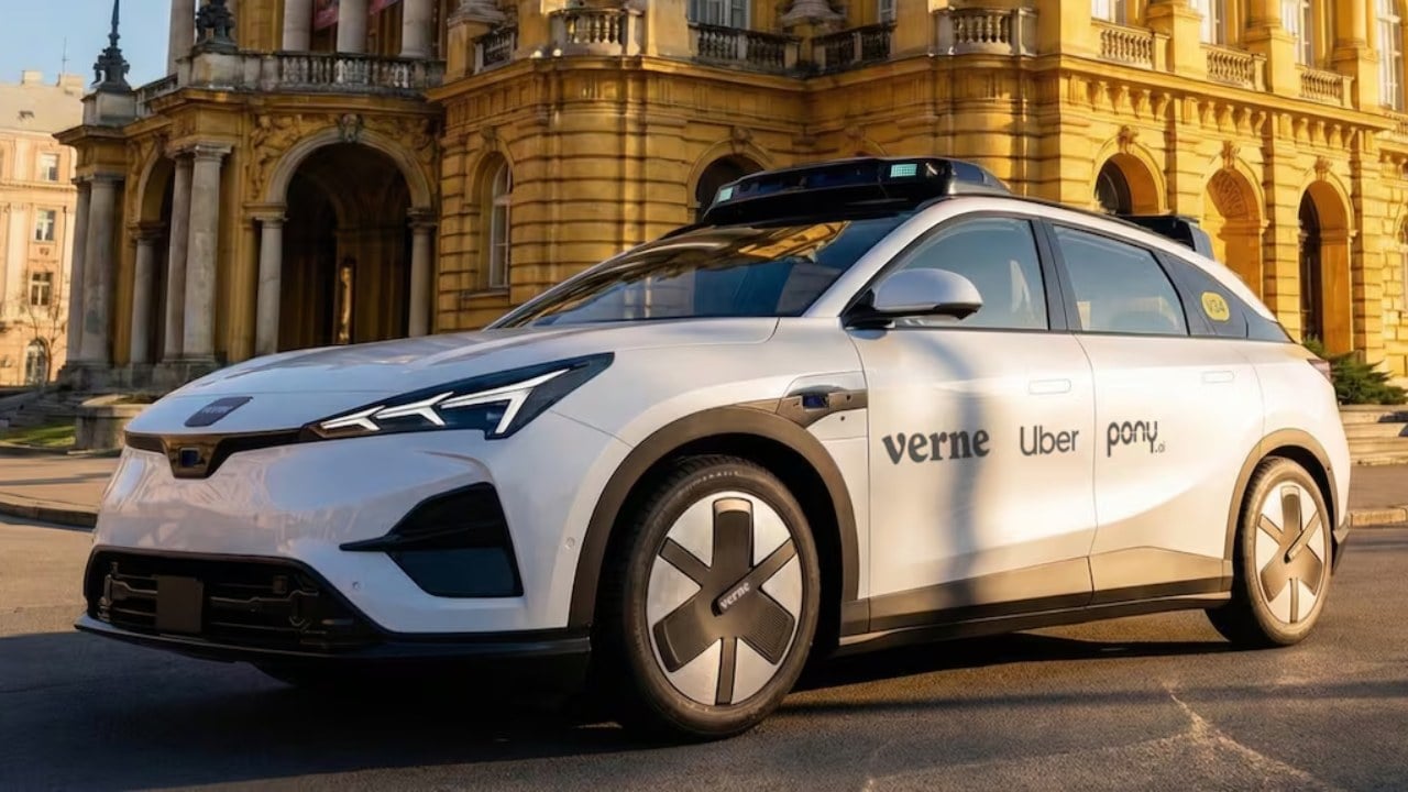 Europa está a un paso de los coches autónomos: la primera ciudad donde empezarán a operar los robotaxis