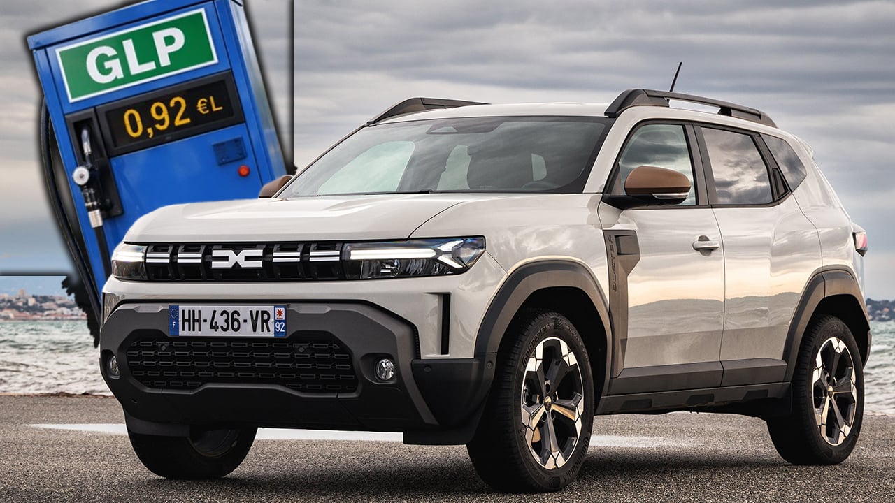 Gasolina a 1,58 €, diésel a 1,77 €... y hay una alternativa legal a 0,91 € que casi nadie usa y además te da la etiqueta ECO