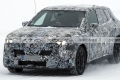 El nuevo BMW iX1 2027 promete hasta 700 km y ya se deja ver en pruebas sobre hielo