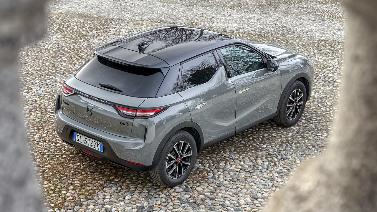 4.300 € menos y 400 km de autonomía, este SUV le pelea al MINI Aceman en precios… y le gana por acabados y diseño