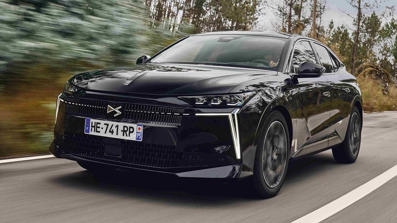 El Audi A3 francés mejorado baja 3.800 € y tiene etiqueta ECO, el nuevo DS Nº4 sí debe ser tenido en cuenta