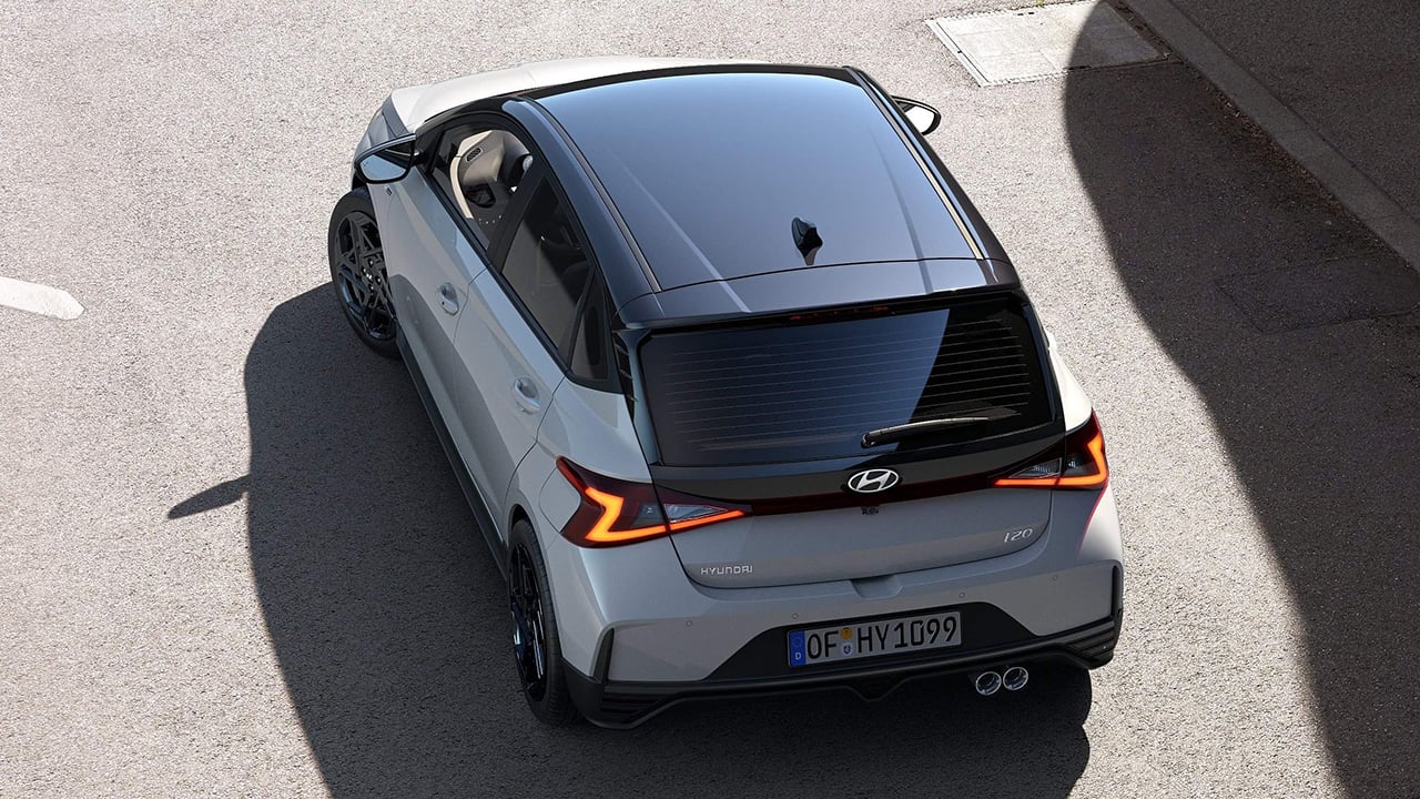 El Dacia Sandero de Hyundai baja 4.000 € y, con un motor fiable y un equipamiento superior, es un “killer” de coches chinos