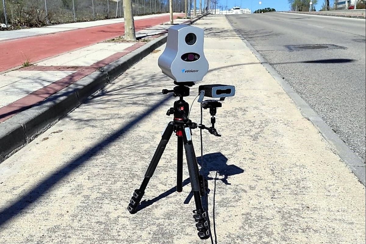 Los nuevos radares de la DGT: cazan en 6 carriles, multan de noche y llegan este verano