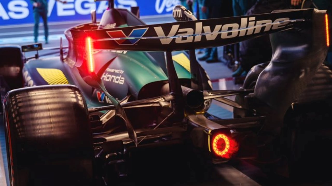 El ex diseñador de lo que ahora es Aston Martin F1 carga contra el reglamento: “Me decepciona, fueron demasiado lejos”