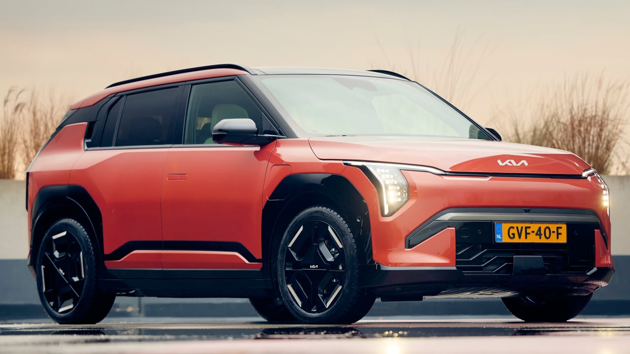 El KIA EV3 se refuerza con tracción total y 265 CV… y se acerca peligrosamente al EV3 GT