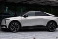 Mientras todos miran a BYD y Tesla, este lujoso eléctrico difícil de definir con 550 km de autonomía empieza a colarse en otra liga 
