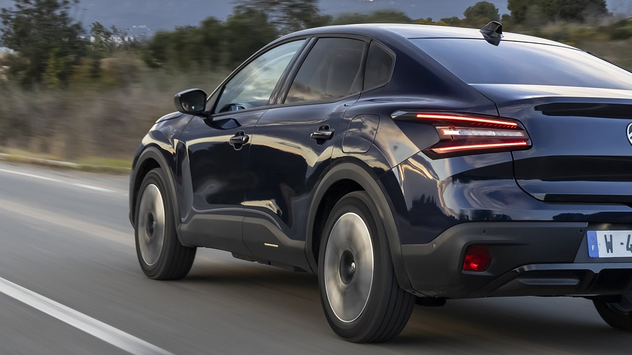 8.000 € menos para el rival del Skoda Octavia que ahora cuesta menos que un SEAT, el Citroën C4 X entra en modo chollo