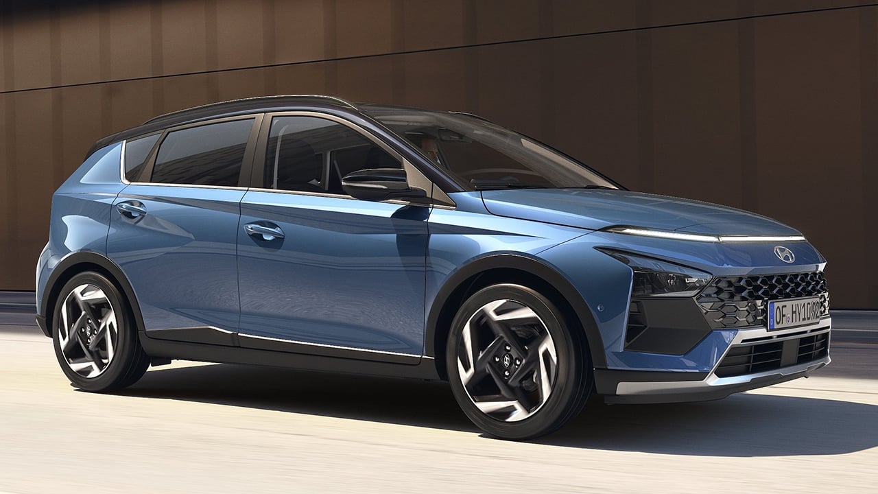 5.500 € de descuento y 411 litros de maletero, el Hyundai BAYON se lanza a por el SEAT Arona