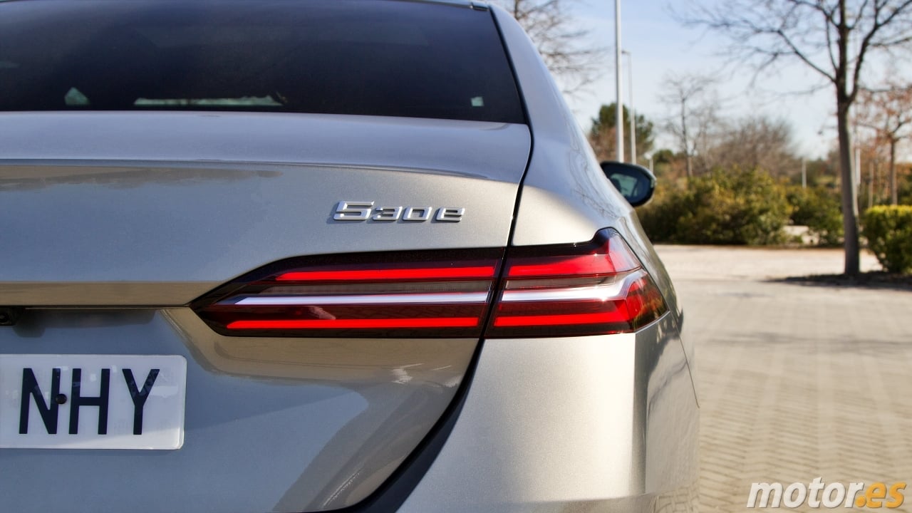 Tras probar este híbrido enchufable de BMW realmente me he replanteado si los diésel siguen siendo la mejor opción para viajar