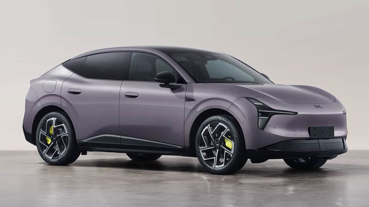 Xpeng aprieta a Tesla con el Mona L03: un SUV de menos de 40.000 euros que apunta al Model Y